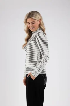 NUKUS N U K U S Top FW240118 Online
